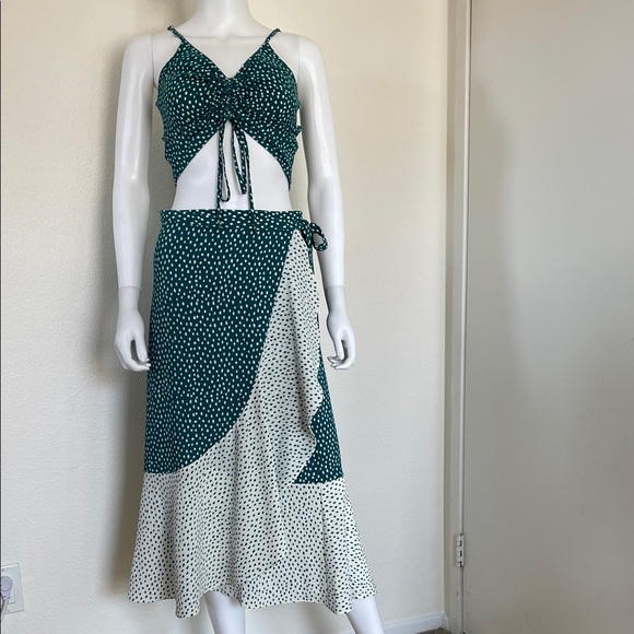 BCBGeneration Teal and Cream Polka Dot Skirt Set - Picture 1 of 15